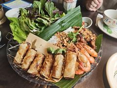-大头虾越式风味餐厅(光明广场店)
