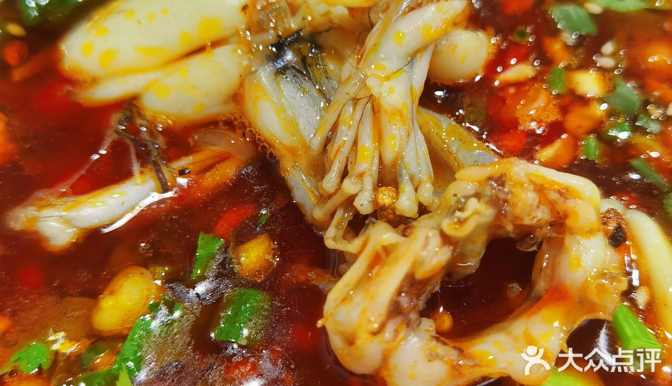 在民主村！这家椒麻鱼+蛙真的吃不够！