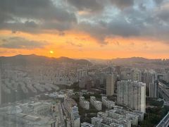 -大连星海皇冠假日酒店