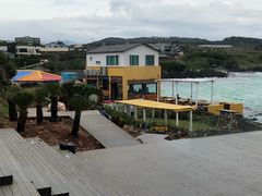 -Cafe Aewol Monsant