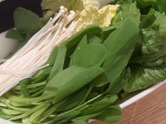 -三人行骨头王火锅(长寿店)