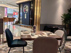 -港丽餐厅(来福士店)