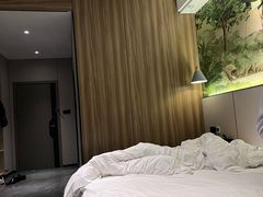 -优嘉酒店(长沙万家丽广场人民东路地铁站店)