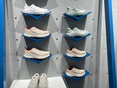 -HOKA(北京蓝色港湾店)