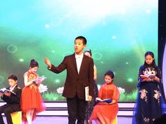 -蓝话筒·少儿成人演讲口才·主持朗诵·戏剧表演(大华第一坊店)