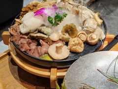 -一朵菌·野生菌探索家火锅(南亚店)