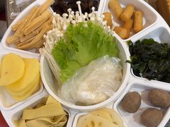 -鸡遇虾煲干锅火锅(小寨金莎店)