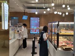 面包甜点陈列柜-奈雪的茶(湖滨银泰in77C区PRO店)