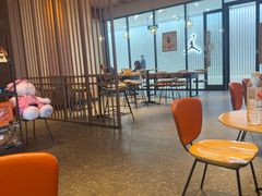 -星巴克臻选(呼和浩特维多利摩尔城店)