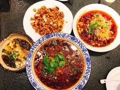 -万重锦·人文川菜馆(骡马市店)