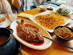-莲餐厅·湖北菜·潜江小龙虾店(愚园路店)