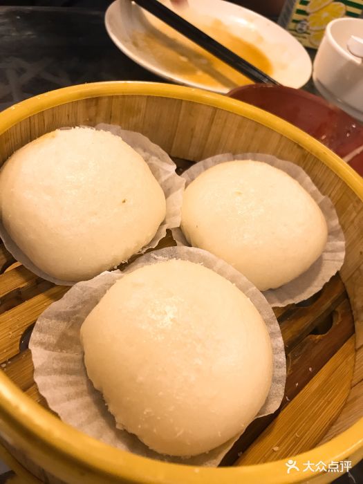 椰蓉蛋黄流沙包