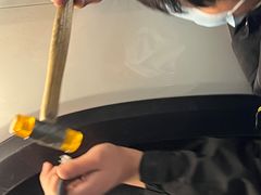 -鲨鱼皮汽车凹陷玻璃修复(静安店)
