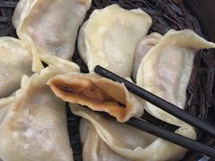 -金城包子牛肉灌汤包(台东四路店)