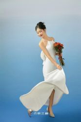 -莫兰迪婚纱摄影