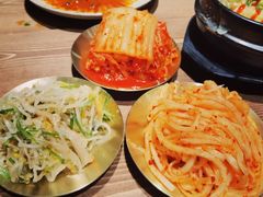 韩式泡菜三拼-INSA Korean Bistro饮鲨韩食酒馆
