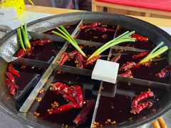 -正贰捌经重庆老火锅(建设路店)