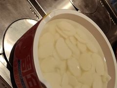 -龍歌自助小火锅(芝罘万达店)