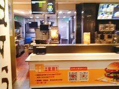 -麦当劳(新华路步步高店)