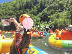 -安吉龙王山峡谷漂流