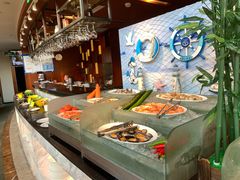 自助取餐区-华强广场酒店-椰香高空自助餐厅