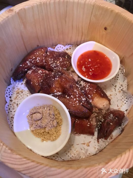 胡桃里音乐酒馆(滨海店)胡桃里招牌烤鸡图片