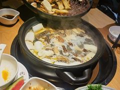 -一朵菌·野生菌探索家火锅(南亚店)