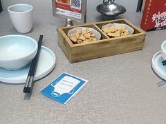 -有红鸡毛店·川菜(建设路店)