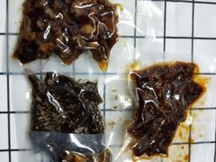 -鑫记婆婆兔·成都特产·兔头手撕兔(太古里店)