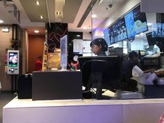 -麦当劳(中二横路店)