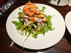三文鱼沙拉-Brut Eatery Wine Bar & Restaurant (建国东路店)