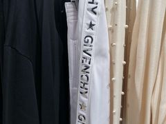 -GIVENCHY(佛罗伦萨小镇奥莱店)