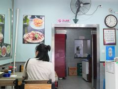 大堂-吃不够开口馅饼店(小西路店)