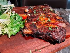 烤伊比利亚黑猪肋排-LESCEDARS Brasserie Bistro香柏树