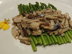 蟹钳蟹腿炒芦笋-上海人家花樣年华(中山公园店)