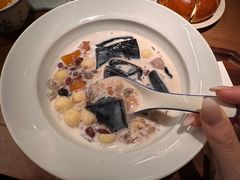 -RUXU入续糖水铺与包(卓悦中心店)