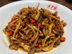 鱿鱼炒肉丝-天下客饭店(中山路店)