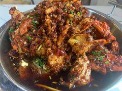 -凤凰路何眼镜香辣蟹(花果园店)