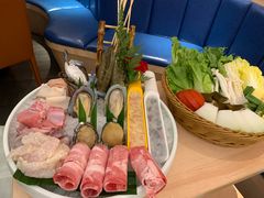 -樾餐厅泰式海鲜火锅(民歌湖店)