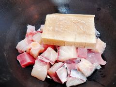 -老刘生态大鱼坊铁锅炖鱼(赛马场店)