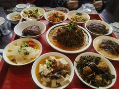 -蓝田九大碗民俗食府(蓝田店)