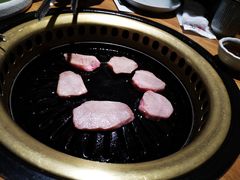 -炼火烤肉店
