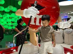 -m豆巧克力世界(上海世茂广场店)