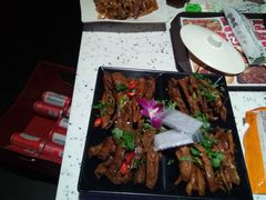 -百威KTV(恒福路店)