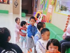 -爱威盛亲子俱乐部·纽约国际早托中心