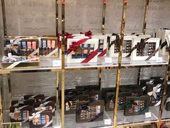 -VENCHI 闻绮(北京国贸商城店)