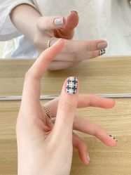 -悦指间美甲美睫