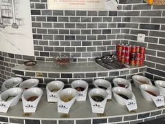 自助调料区-小扁担串串火锅