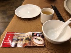 -假日花园主题餐厅