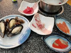 -锤头鲨毛肚海鲜烤肉自助餐厅(国购广场店)